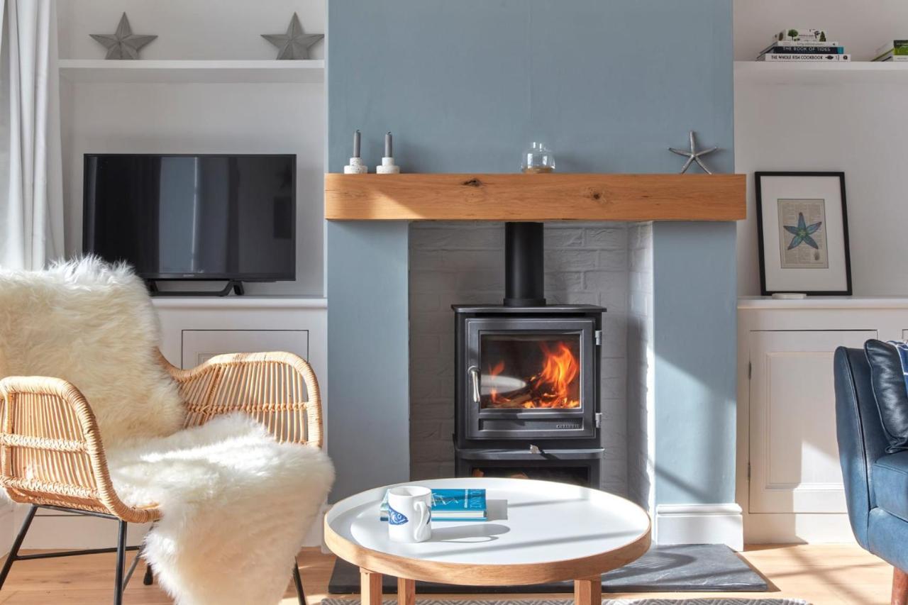 A Cool Coastal Retreat On Kingsdown Beach - The White House Villa Deal Exterior photo